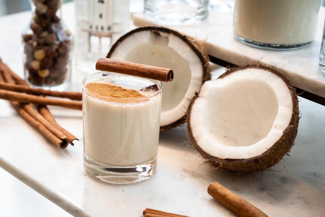 킴턴 에픽 호텔 마이애미 외부 사진 Coconut milk