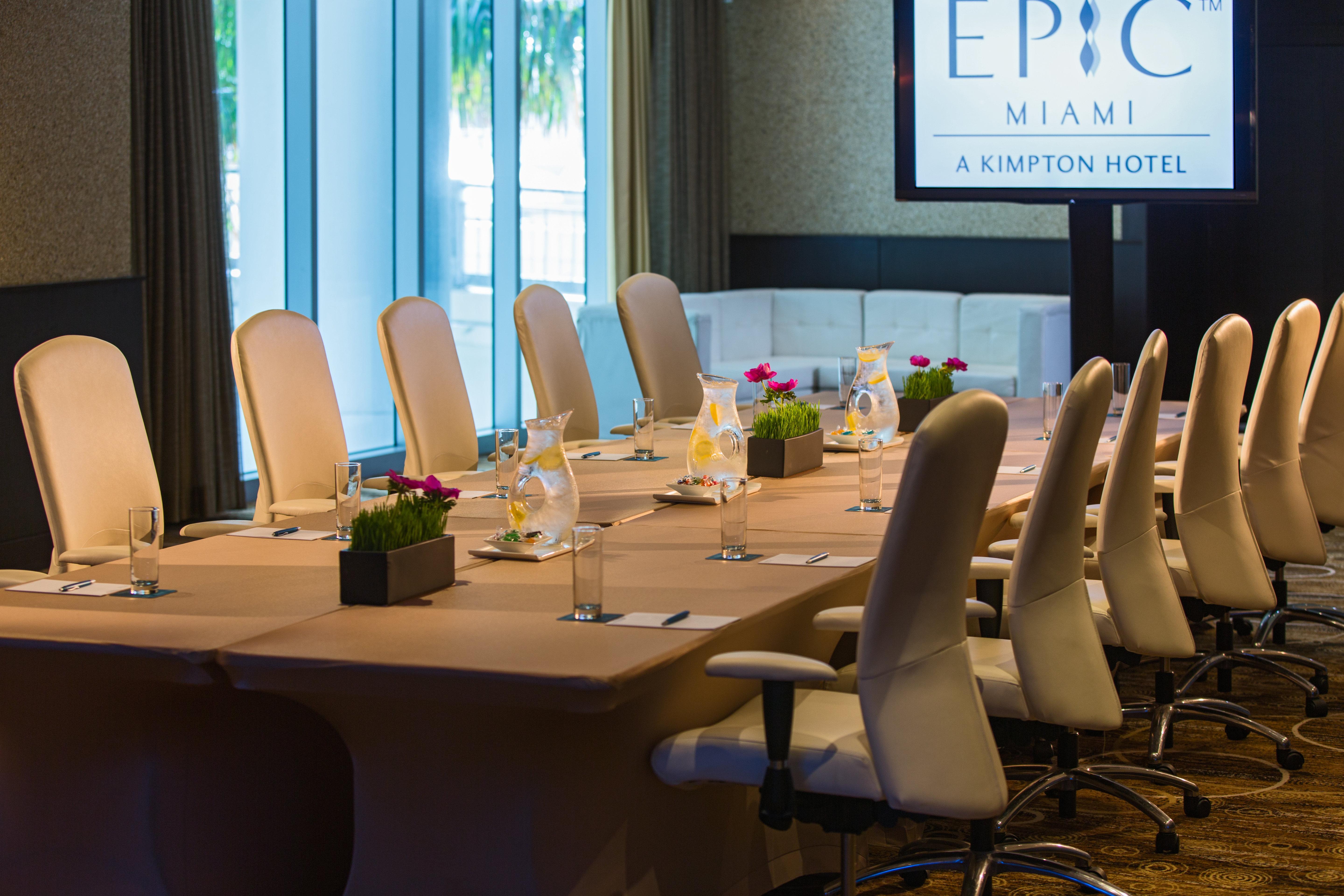 킴턴 에픽 호텔 마이애미 외부 사진 Boardroom at EPIC
