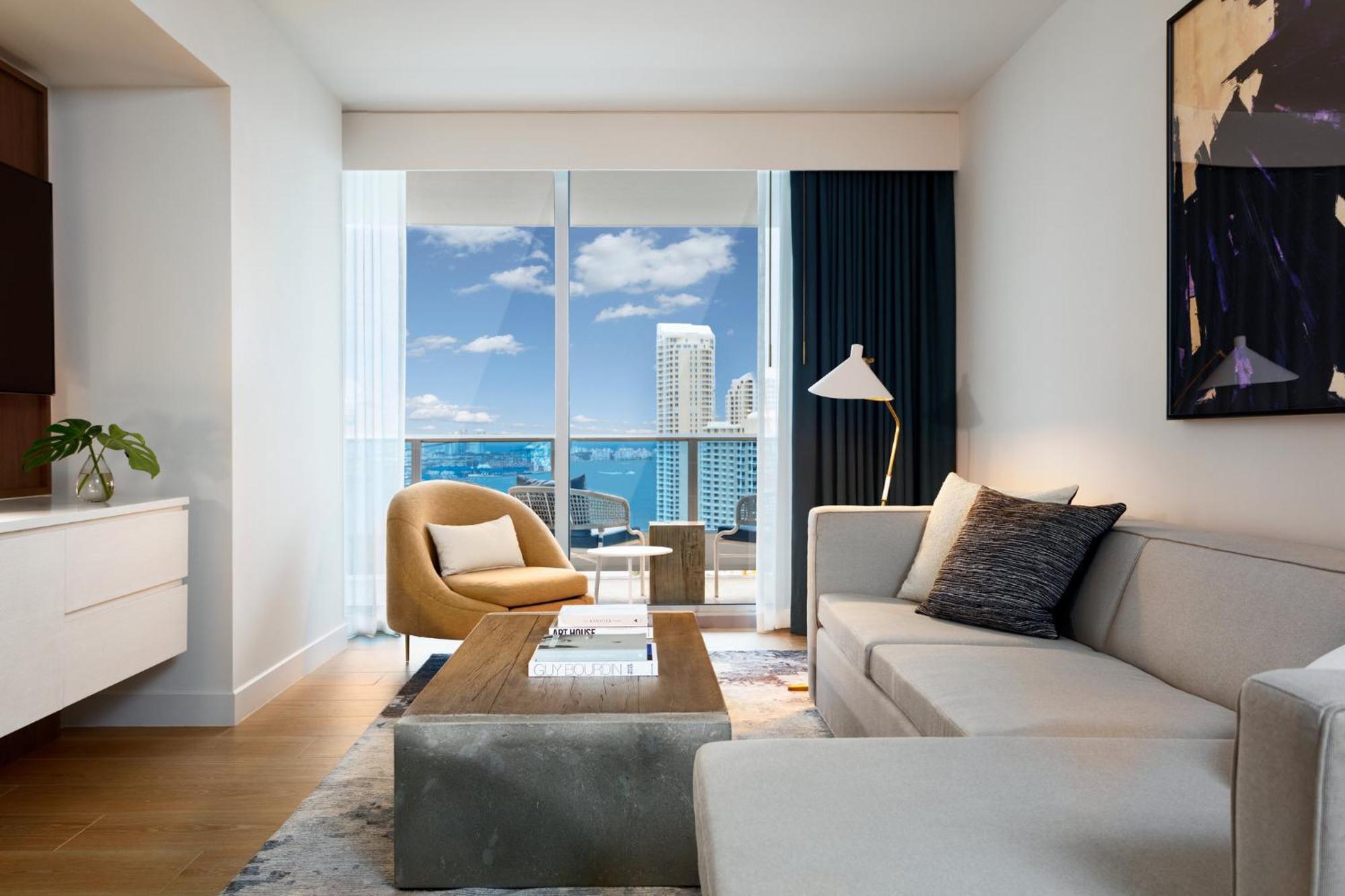 킴턴 에픽 호텔 마이애미 외부 사진 Living room